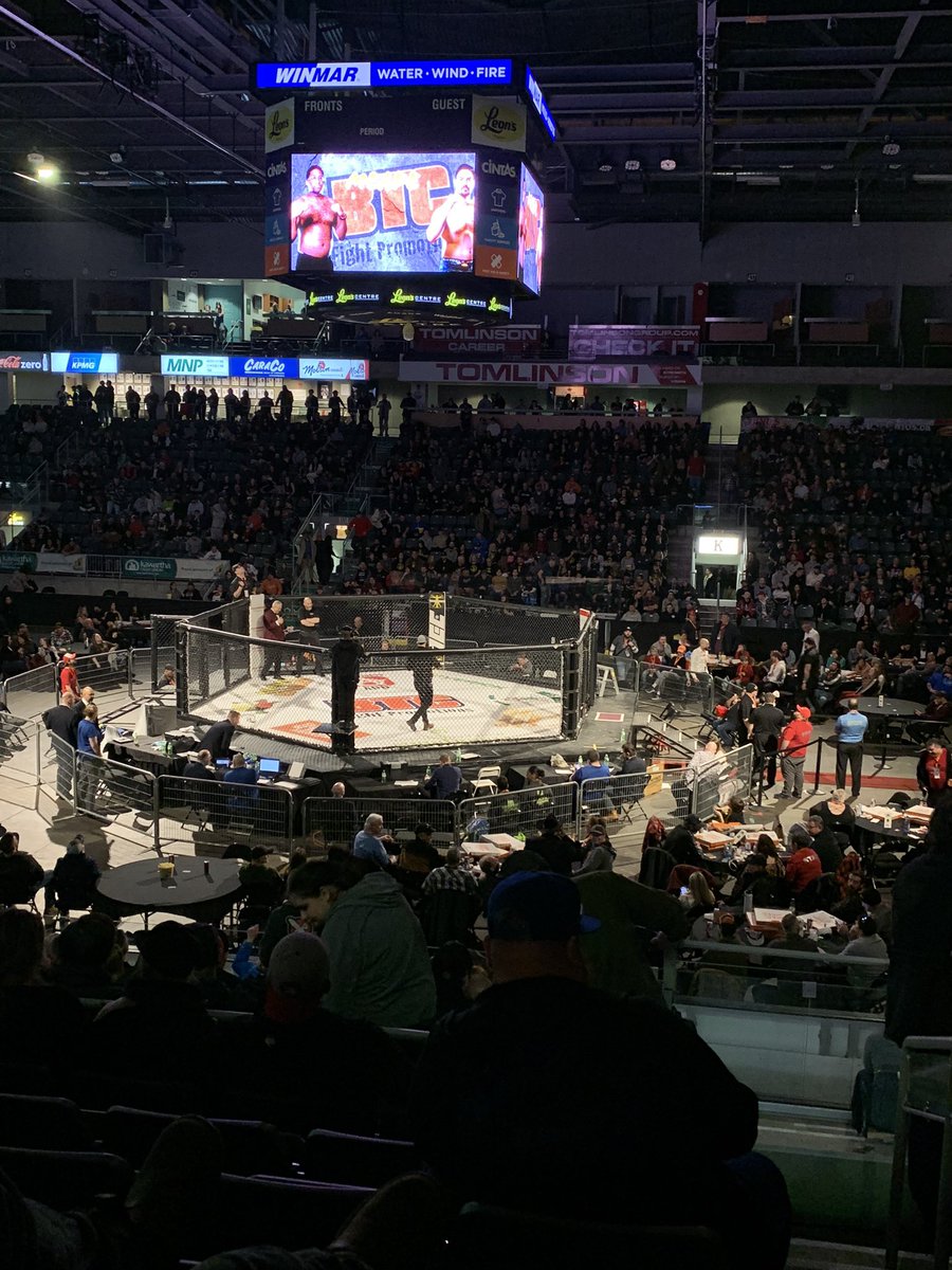 TheBrettBlack's tweet photo. Views for tonight! #BTC19 #YGK https://t.co/hPP77y9pTS