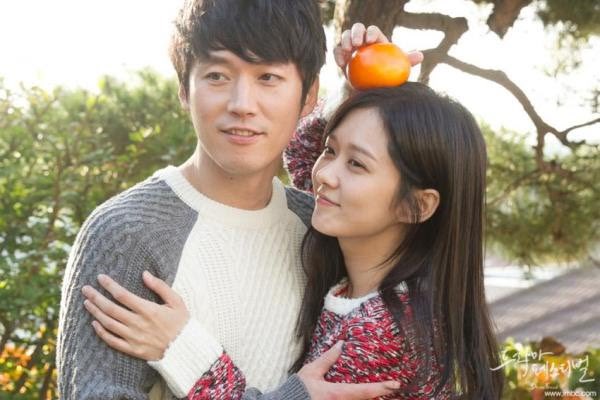 infodrakor_id's tweet photo. #JangHyuk dan #JangNara 4 kali seproject bareng 🤩
#SuccessfulStoryOfABrightGirl (2002)
#OldGoodBye (2014)
#FatedToLoveYou (2014)
#Family (2023)
Keduanya udah punya pasangan masing masing. Sohib sekali 🤝 https://t.co/T7hvRRl74j
