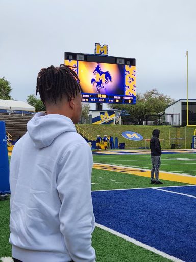 JakariJr9's tweet photo. Thank you @McNeeseFootball for the invite. @Coach_MSanchez @CoachTReese @Coach_Jackson2 @coachfreddiej @and_jl3 @CoachSmez @JC_10AGNB https://t.co/rgwz3g68Tl