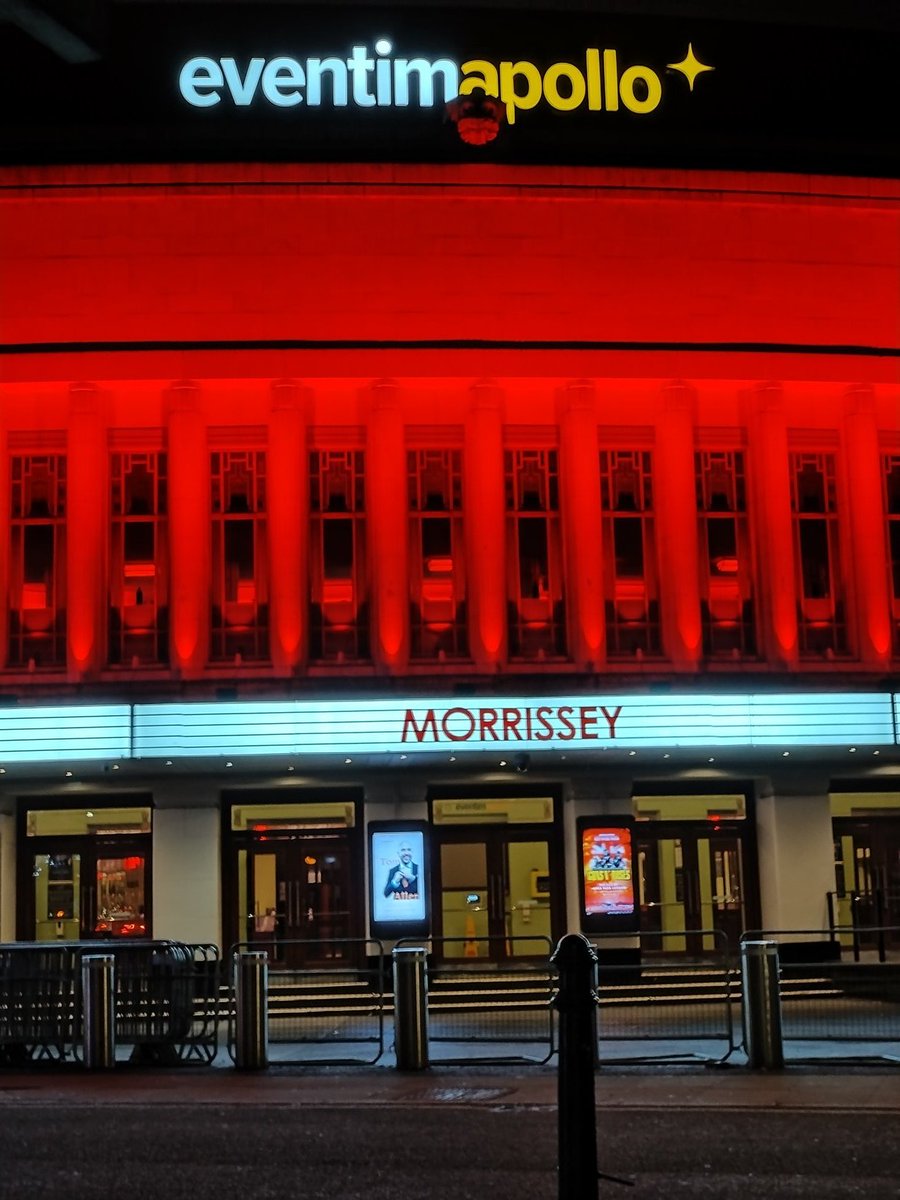 サインが明日のモリッシーに変わった！