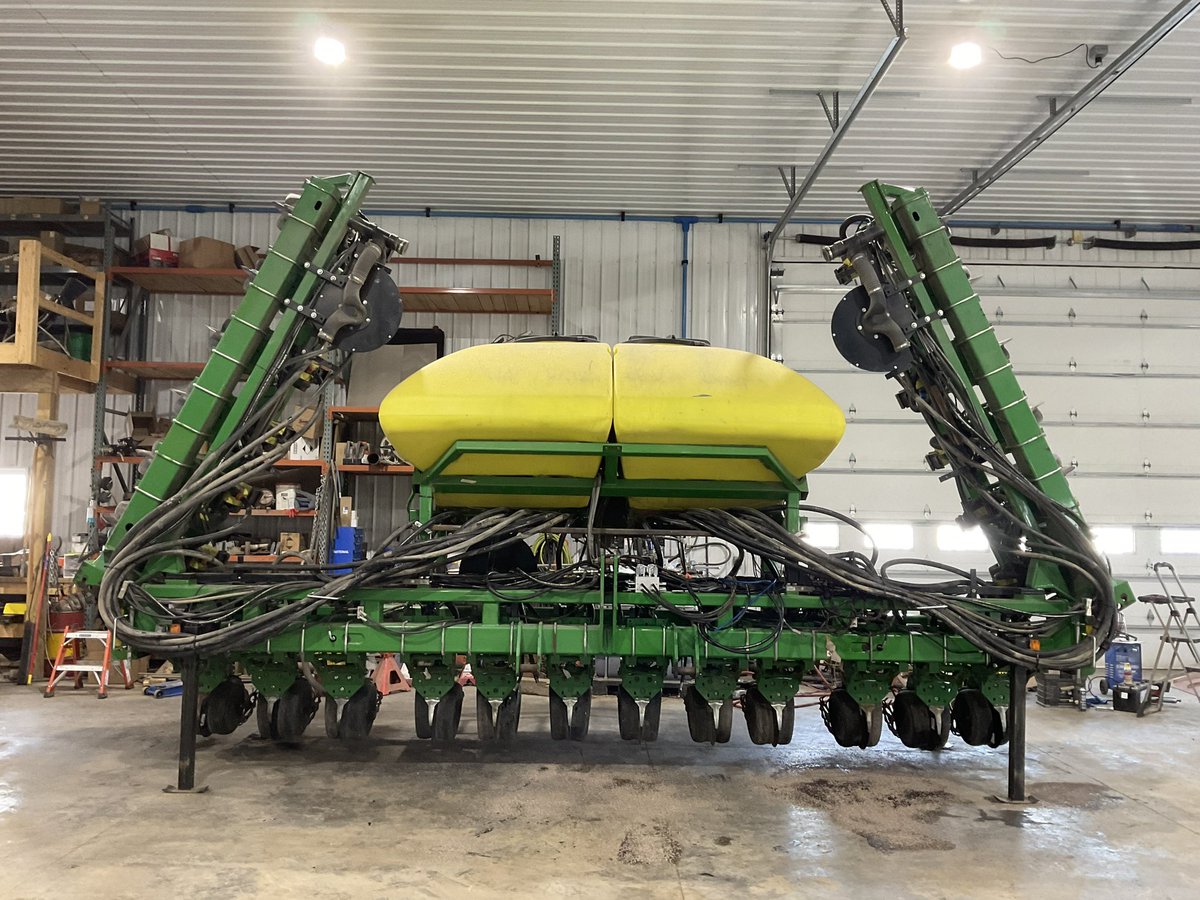 SchmidtJerod's tweet photo. For Sale: Three Point 24 row 20” has vSet 2, single hybrid, delta force, new opener discs, Schlagel closing wheels,  scale, 3 vac fans, corn and soybeans discs, low stick Keaton’s.  DM me for more information and photos.  #agsale https://t.co/qYBEY6mz1j