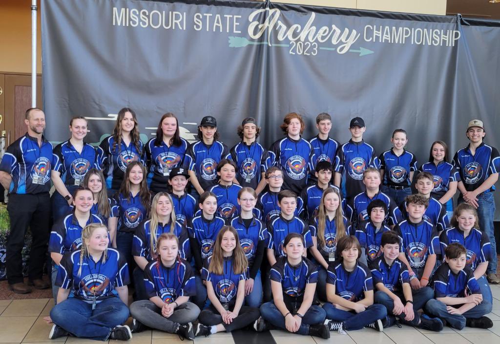The High School and Junior High Archery teams sweep the NASP State Titles as both teams win the bullseye and 3D competitions. Congratulations!!! @Hillsboro_R3 @hsdr3archery @KJFFSPORTS @myleaderpaper @Hillsboro_JH