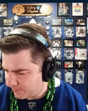 SplortsFan's tweet photo. @Sportsnet @sdpnsports @Steve_Dangle If anyone ever asks why I watch/listen to Steve and SDPN as a  Habs fan... its in the top right hand corner. It's inclusivity in sports. It's acting on your words. Thank you. ❤️🧡💛💚💙💜🤎🖤🤍🏳️‍⚧️ https://t.co/0zr6mhrq78