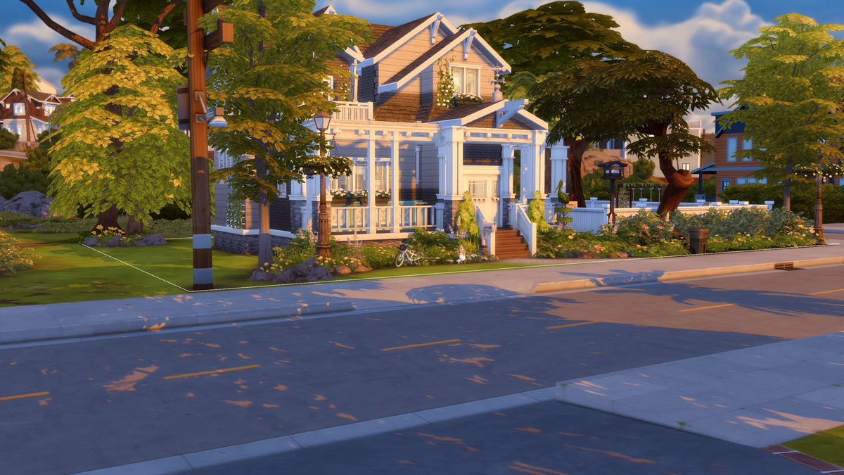 Philokx's tweet photo. Rebuilding #SanSequoia - First up is ‘Parkside Place’ fully furnished, nocc, 2 bed, 2 bath. Cosy and cluttered ☁️🌻🌼 highly detailed and lots of landscaping. Also, the lighting is ✨chefs kiss✨ Gallery ID: ToastySimsx #ShowUsYourBuilds #Sims4 #Sims4Infants #simsbuilds https://t.co/pk1KkrkLe3