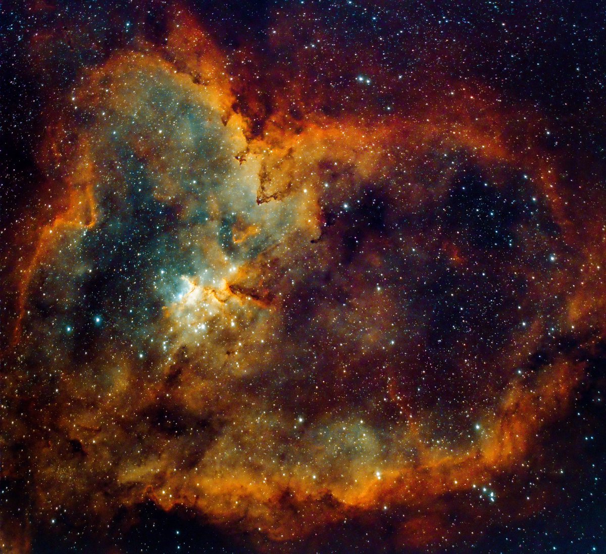 AstroPhono's tweet photo. First post. All of these are with a C8 on an AVX with a hyperstar. Thanks to @AstroBackyard and @astrofalls for your inspiration and instructional videos. Cheers! #Astrophotography https://t.co/Aak2LeAf0U