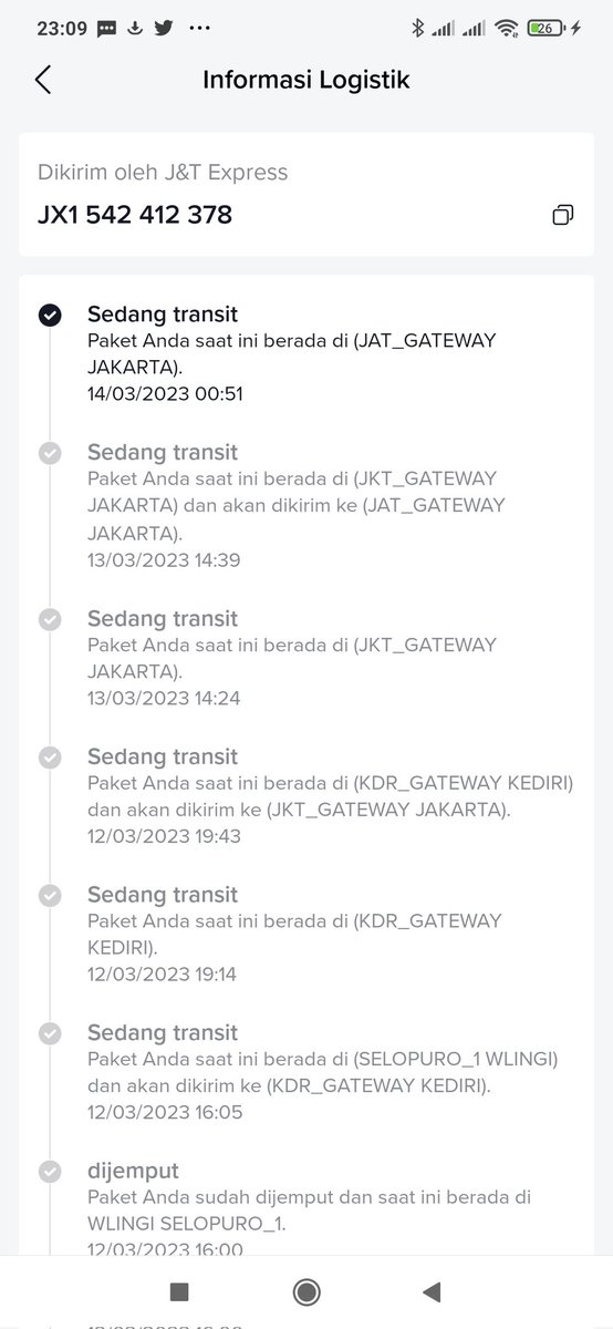 andreaswibi88's tweet photo. @jntexpressid ini paket J&amp;T JX1542412378 dari tanggal 12 tidak terkirim ke customer saya digudanv terus stuck aja di jkt . cb up ke jnt  katanya paket masih dicari maksudnya apa min??? https://t.co/tiAQlFFPN2