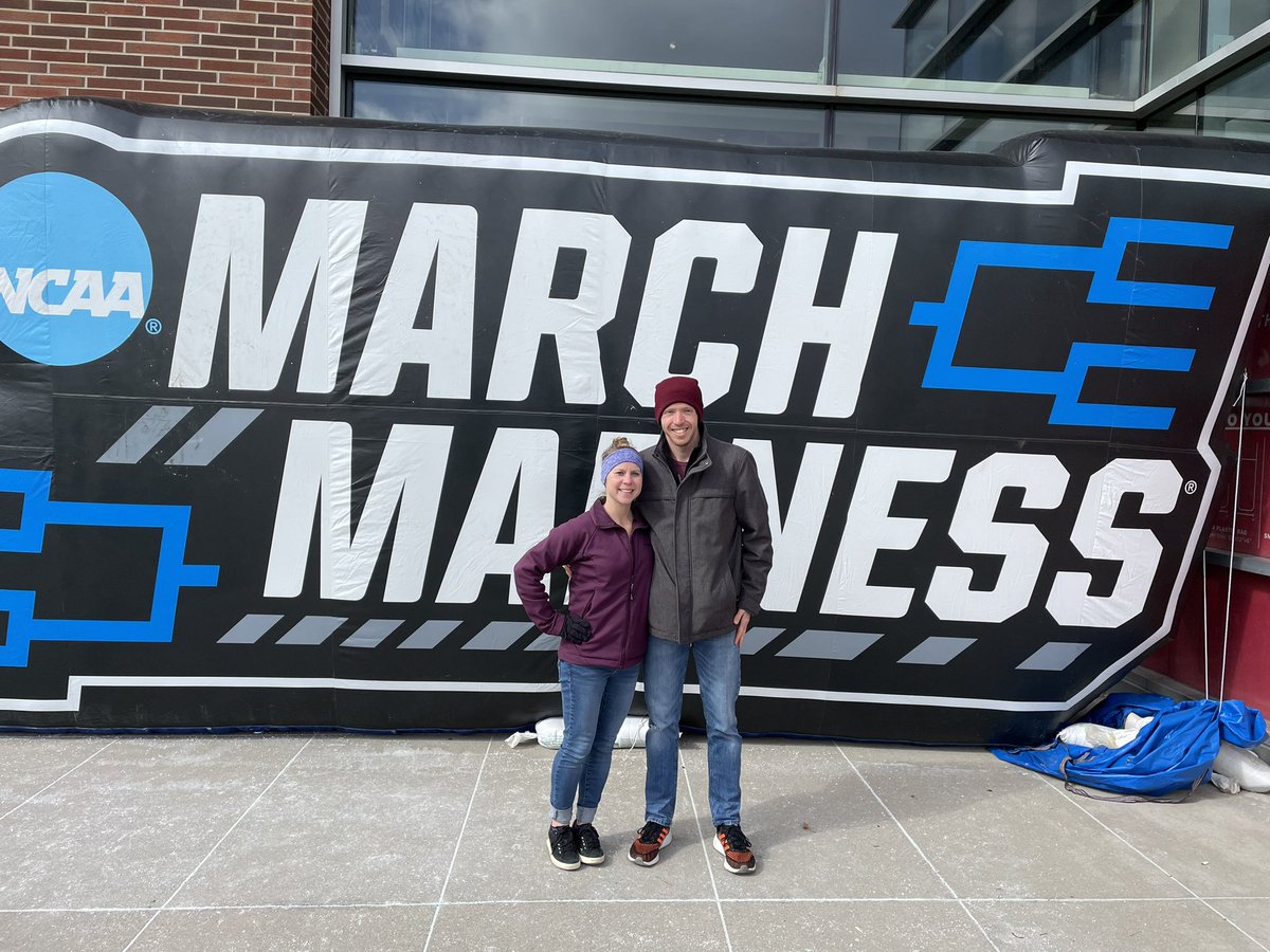 009jarnold's tweet photo. #mmselfie 
#MarchMadness 
#SecondRound 
#marchmadness2023 https://t.co/gLjqeVAwke