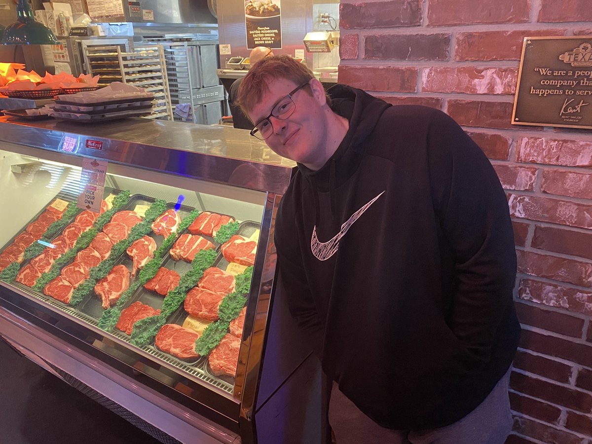 CAATBATH's tweet photo. Pictured below is Thomas Lorincz next to his own personal version of hell. He is still allergic to beef. https://t.co/KHyTsM9fpN