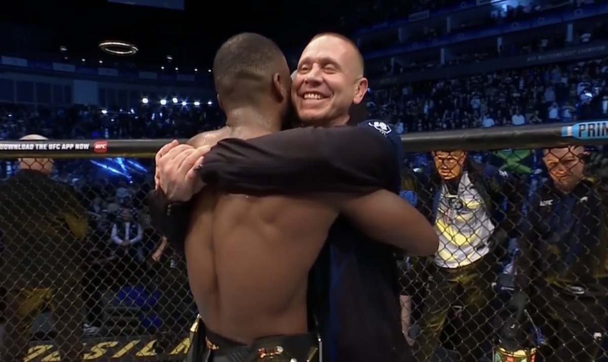 BenTheBaneDavis's tweet photo. You would think it’s his fighter winning the belt - Trevor Wittman is not real 😭😂 https://t.co/IhfWe2srgu