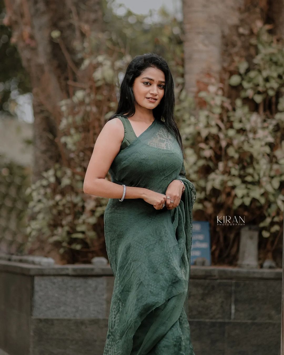 FriszG3WwAAFql8?format=jpg&name=large