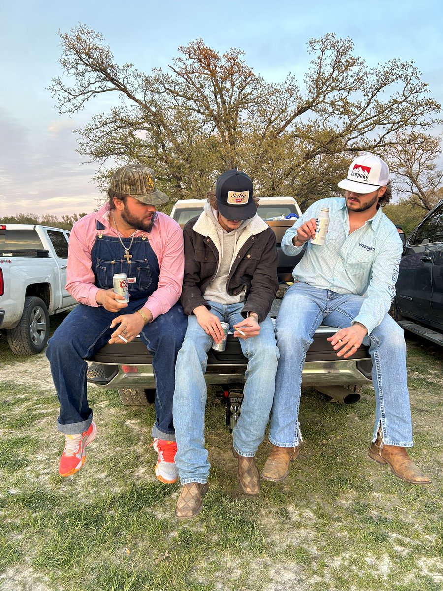 When u see us comin just know it’s gonna be a good time.