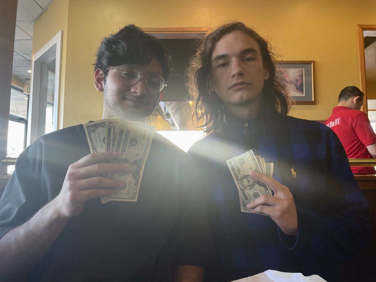 2nd in doubles at DDXS #OthelloSweep ⭕

also we both made top 32 which is tomorrow :3