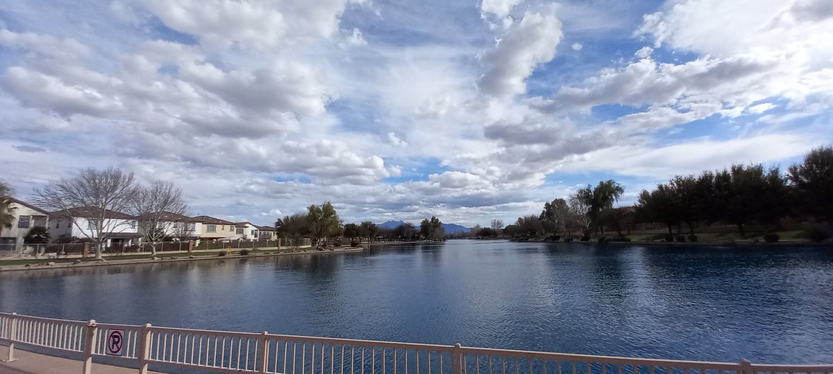 MeyersEA2's tweet photo. I went with a neighbor to this park, and we walked around the lake at a steady gate two times, 1.75 miles🤯! I haven't done that in a long time, but distraction helps.🙂🖖 -E
#FitFederationMarch https://t.co/DSi0cyO4AQ