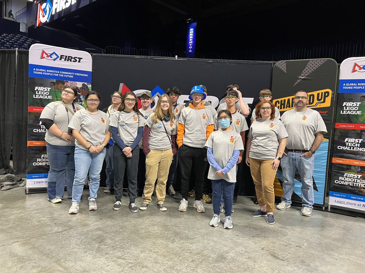 So proud of our team!! We finished in 4th place out of 50 teams 🎉 Can’t wait to get back at it in 2 weeks at the Smoky Mountain Regional! #chargedup  #dreamingofworlds <a href="/3984Topper/">Topper Robotics 3984</a> <a href="/jcityTNschools/">JohnsonCitySchools</a> <a href="/ScienceHill_JCS/">SCIENCE HILL HIGH SCHOOL</a>