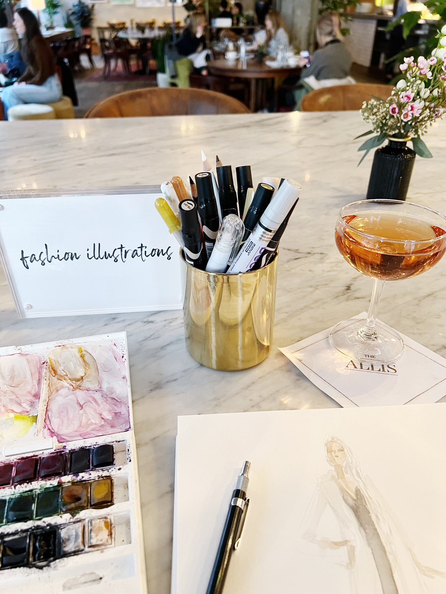 Kristine🐼 tweet media