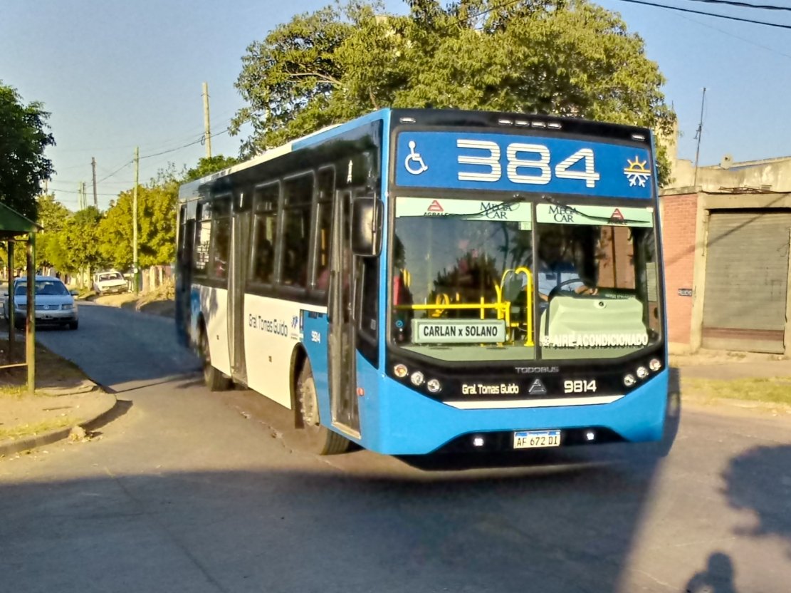 CiudadDeBondis's tweet photo. #SabadoDeAportes

Ayer en stream hablábamos de los #AgraleMT17Plus que desembarcaron en las lineas provinciales de DOTA, tal es el caso de la #Linea384 donde vemos al mismo coche cumpliendo la doble función: en servicio y en la marcha al Ministerio de Trabajo https://t.co/7gZUkJ8wMP