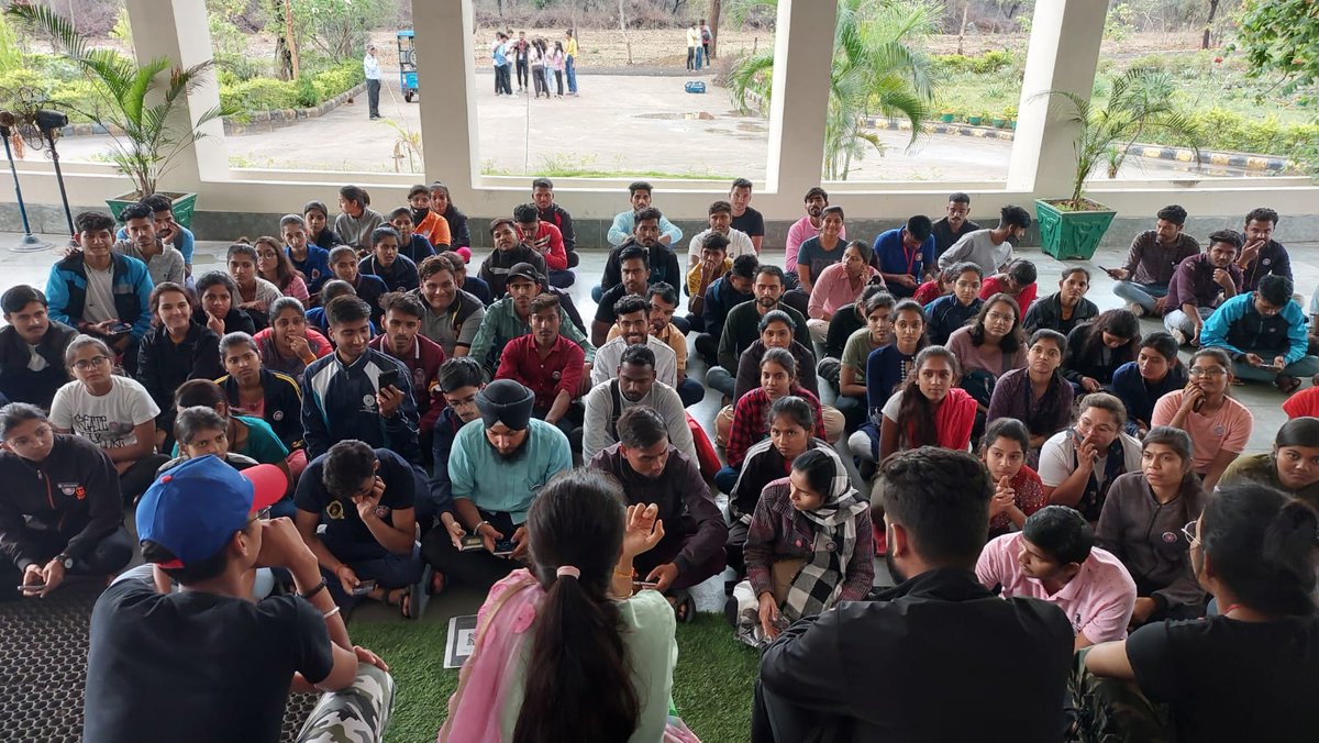 nssggcuCG's tweet photo. Day 1 !!!! Nic 2023 at @ggv_smc 
@nssggcuCG and all the participants of different states were so vigorous and passionate  in the 1st-day cultural event ..
 @NssChhattisgarh @askabir_ @NSSRDBhopal @_NSSIndia @YASMinistry @ianuragthakur @chakrawalalok https://t.co/qXVyqaMKD0
