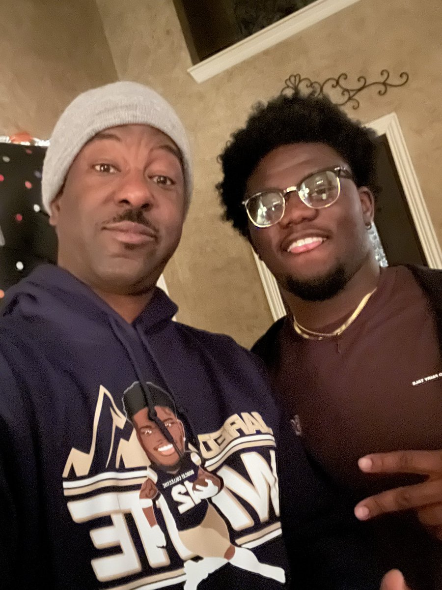KennethMiller7's tweet photo. @JaredWhit2 @MSUBobcats_FB  
Oh, it’s ‘bout to be a movie! 
Get your🍿 ready!!!  #12Reasons https://t.co/a0f89yVD51