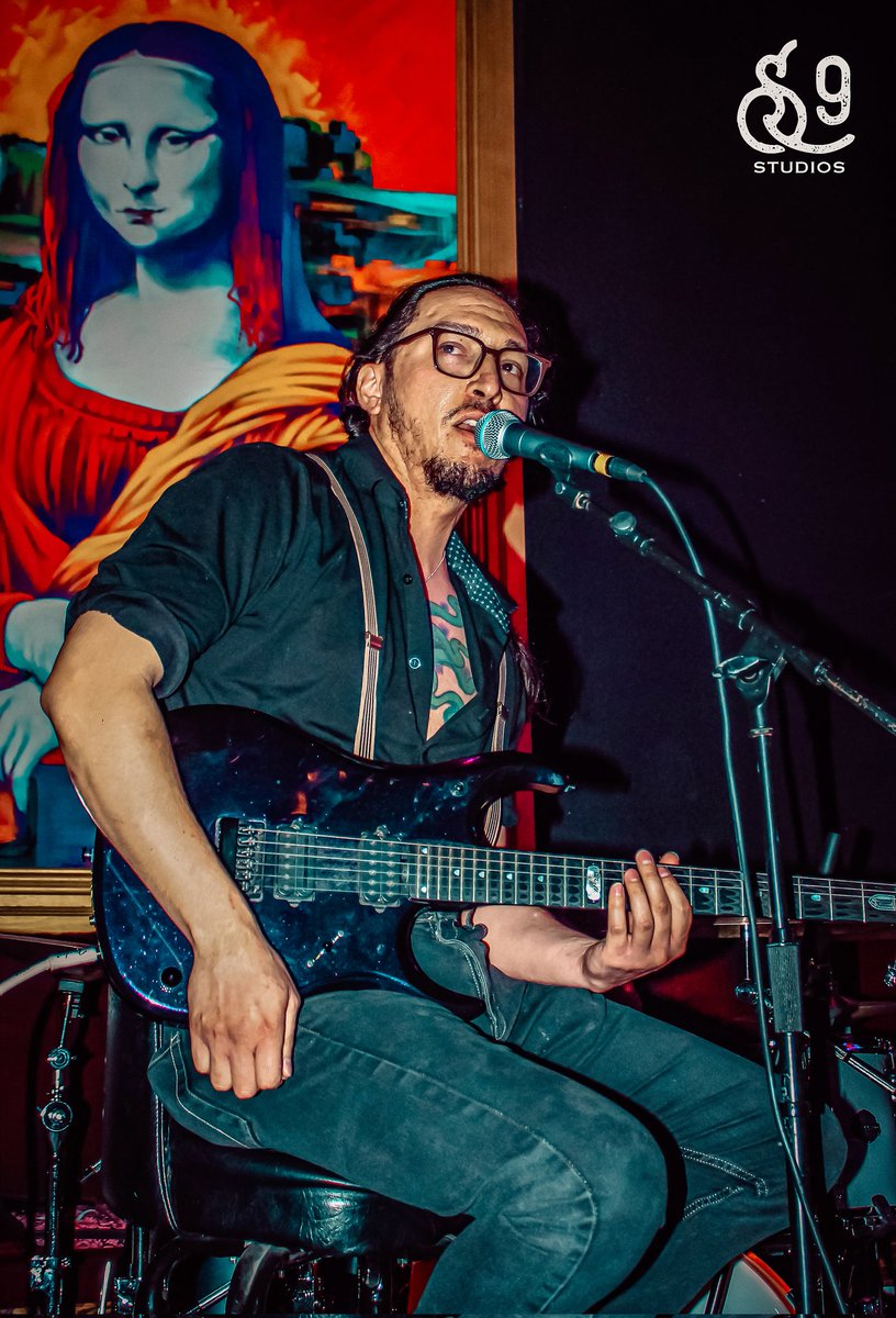 Satur9Studios's tweet photo. Band: Hot Shot Kixxx
Lead Singer π€/ Guitarist: πΈ @hotshotkix.x.x
Event: 02/25/2023
Location: @mona_bar_of_modern_art
#saturninestudios #photographers #photography #photoshoot #canon #band #leadsinger #guitarist #hotshotkixxx #monabar #monabarofmodernart #music #musician https://t.co/f0iUuzd4CL