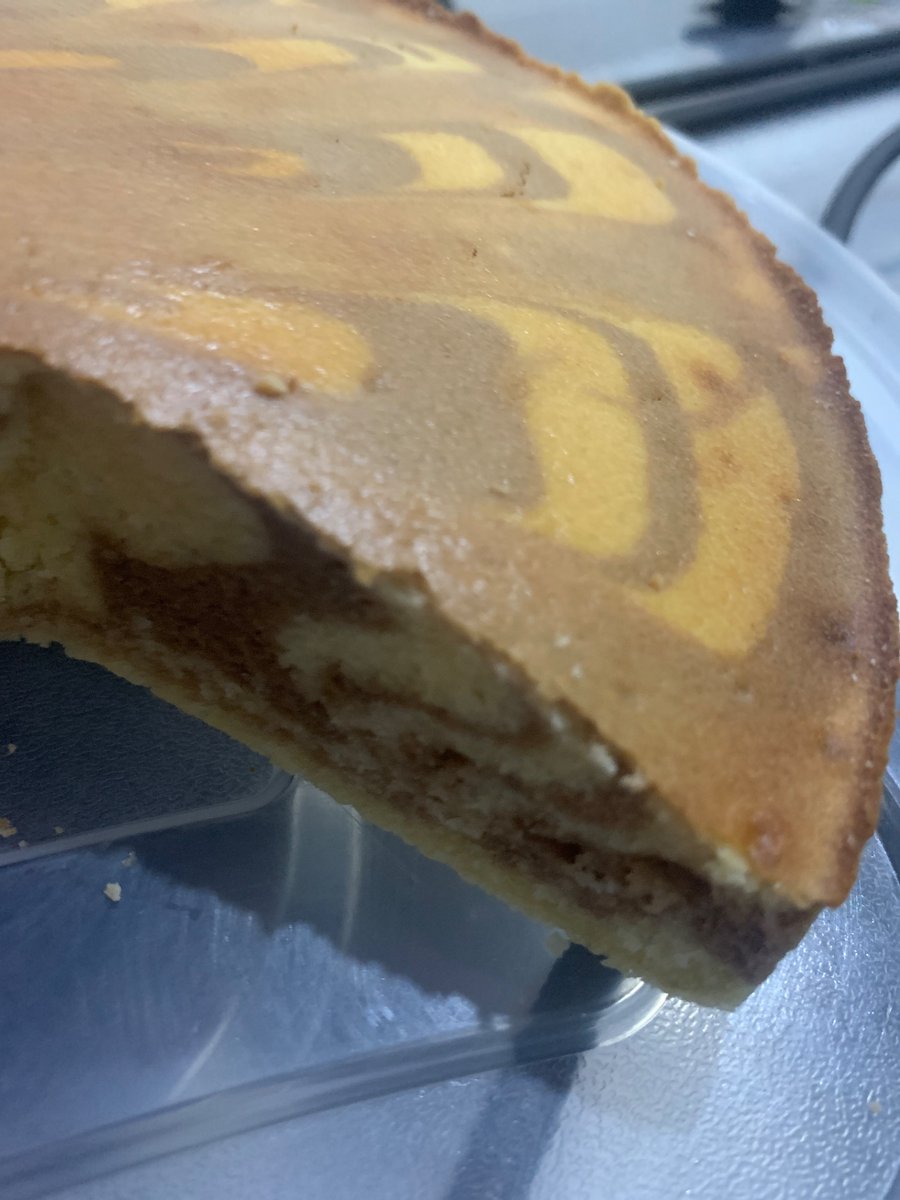 bornthiswayfla's tweet photo. https://t.co/c1aJJ9TWg4 vc me prometeu um bolo de airfryer fofinho e gostoso https://t.co/Jrpb2pFD2g