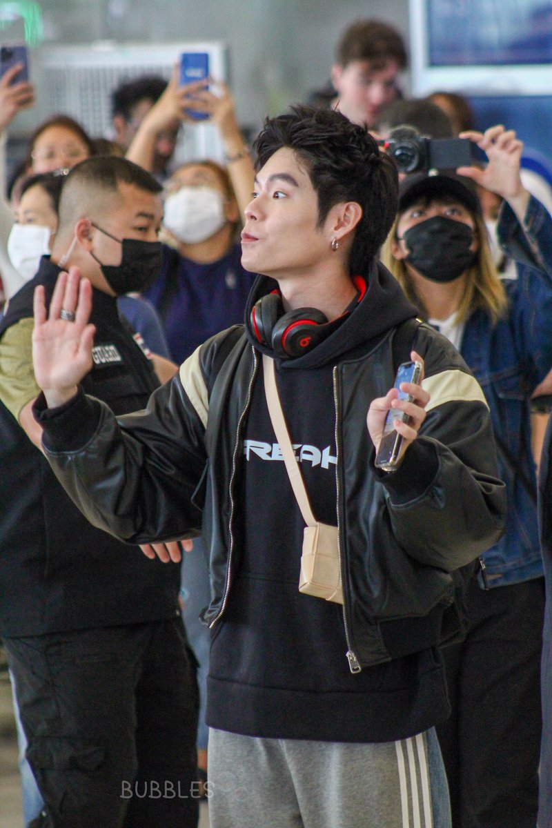 nidupday's tweet photo. 19.3.66
เดินทางปลอดภัยนะ
{@nodted}
#NODTFLYTOUSA https://t.co/ZTR3B3Iggd
