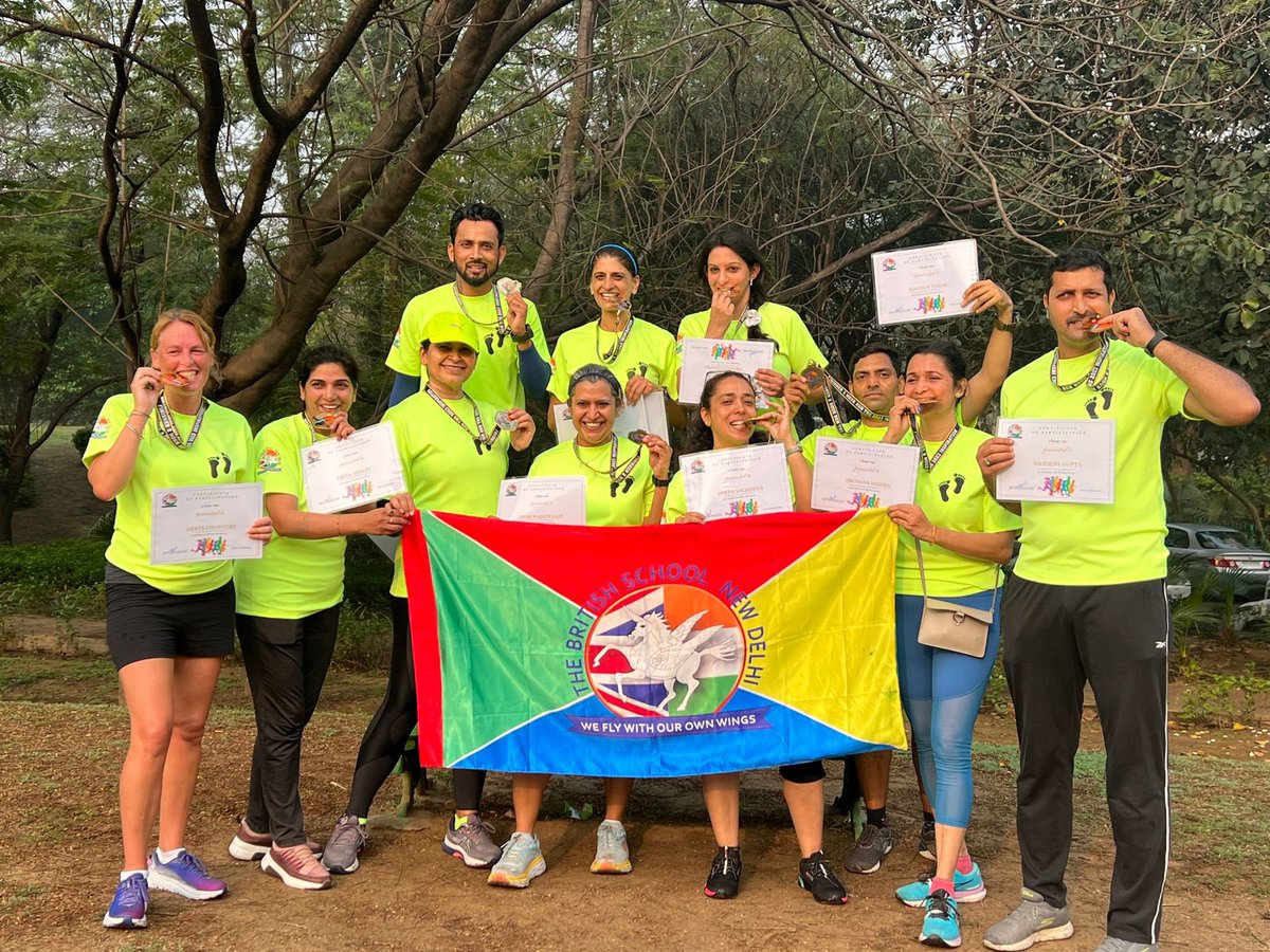 The #tbsrunsquad at the #TBS2hourrun. Well done team! Perfect weather! The sea of green could be seen from afar. All 11 participants achieved their goal and finished strong. Thank you to the school medical team for all their support. <a href="/TBS_Delhi/">TBS Delhi</a> #teacherpanthers #weruntogether