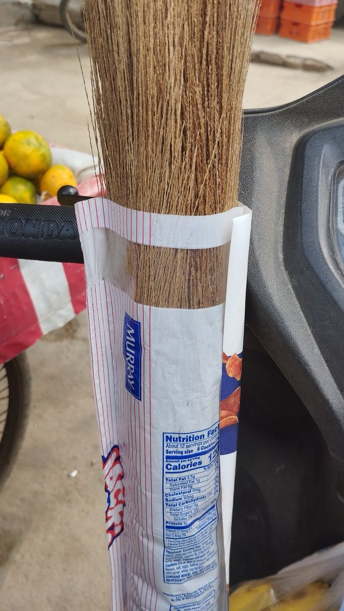 Makers taking this too seriously. Never knew this too has nutrition value. Each serving has 120 Calories.. 🙂
