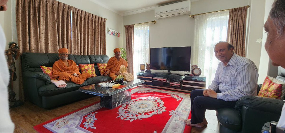 iHariPrabodham's tweet photo. Jeet Suchdev @jeetnz1 Ji - QSM and Founder of Bharatiya Samaj NZ @bhartiyasamaj, received blessings from HDH PrabodhJivan Swamiji during the Auckland Vicharan.
#HariPrabodham #AtmiyaSparsh #NZ #MakePositiveChange https://t.co/weFRnhkfsq