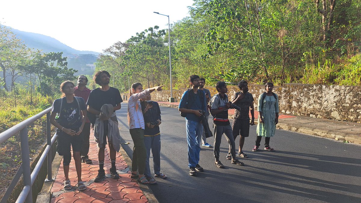 minivets's tweet photo. Birding at the beautiful @tvmiiser campus with @esi_tvm students and faculty today morning.
4 lifers for me and a strange overwhelming maternal feeling meeting @tarunyumnam and @JetLite02 from @lab_behavioural ❣️❣️
#BirdLove
#ExStudents
#FSBIO2023 https://t.co/hSu2LEvgMt