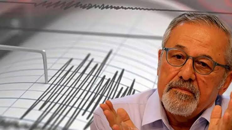 yeni1haberr's tweet photo. Naci Görür: “İstanbul’da beklediğimiz deprem minimum 7.2, maksimum 7.6’dır.” https://t.co/mjadgPOPip