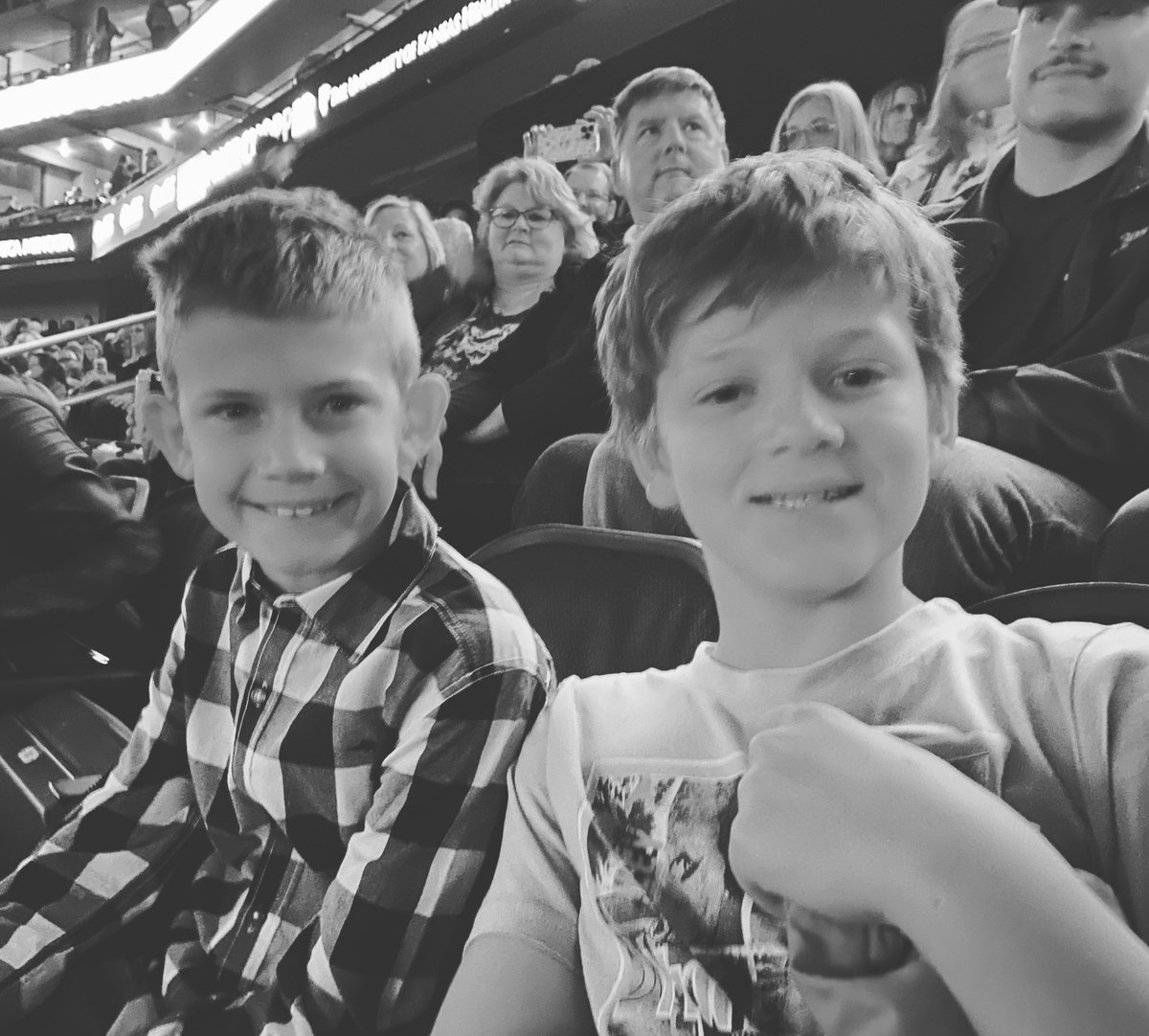 First Concert for the boys!

#bskansascity #blakeshelton
