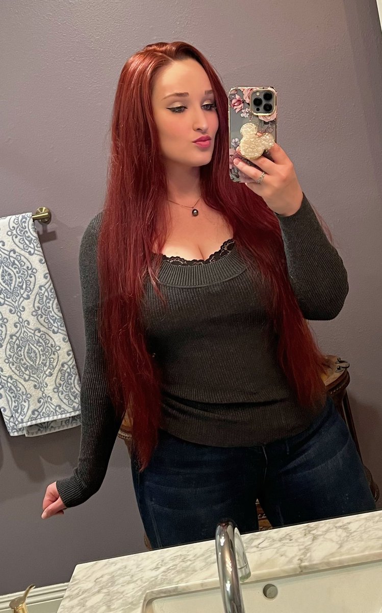 Alexandria the Red on Twitter: "🖤"