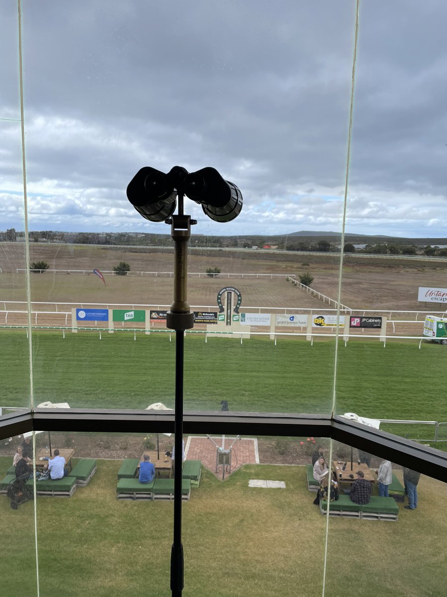 MarkRaceCalling's tweet photo. 8 races here at Port Lincoln today on a good 4 track. Overcast day with a top of 22 degrees.
Best bets race 7 (Kimba Cup) #5 Grinzinger Allie and Race 8 #2 Enbarr.
Good luck to all! https://t.co/Ipzh5PBNES