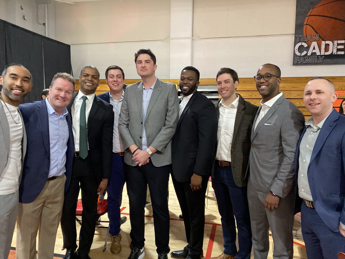 Wonderful evening at “Party at Pat’s” with Pat and his @BucknellMBB teammates and most of the DC basketball community. If you can PLEASE consider donating ⁦<a href="/BehanStrong/">Behan Strong</a>⁩ and help #punchback4pat as he continues to wage his battle against ALS