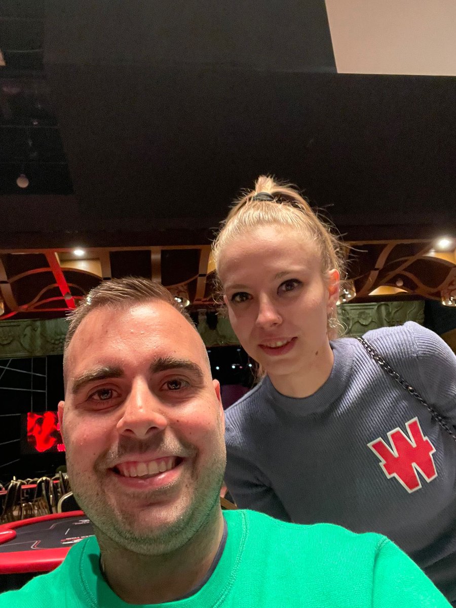 Martta_NeedYou's tweet photo. Aquí compartiendo FT del #SPRINT del #WiPT de @Winamax_Espana en @CasinoAranjuez con este grande ! @DaniPokerAA ♣️ https://t.co/OiEum34DbI