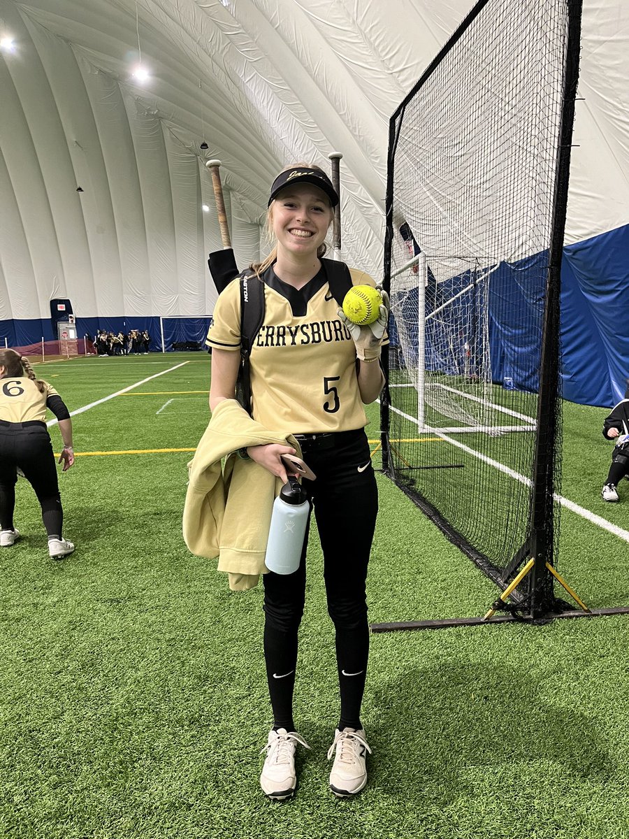 phssoftball01's tweet photo. Two scrimmages this morning at the dome‼️‼️
🆚Paulding - 12-0 W, @LeonardElla2024 with a 💣
🆚Trenton - 4-4 
UP NEXT➡️➡️ Thursday @ Archbold https://t.co/FsHaeu4yLS