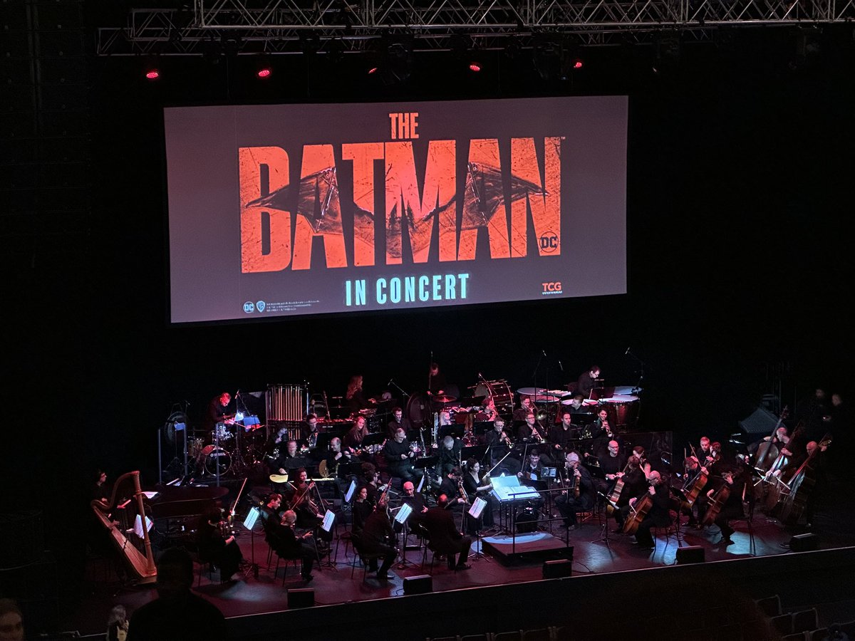 ThatGuyJakey's tweet image. Having the chance to watch one of my favourite films of all time live in concert with the amazing orchestra…absolutely amazing stuff. I’ve lost count but this should make the 10th time I’ve seen #TheBatman 😅 #LiveOrchestra @WarnerBrosUK @eventim_uk @MGPLiveNYC