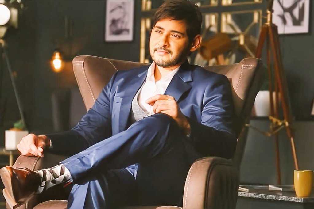 TOlMovies's tweet photo. Who's King Of Screen Presence ?  

    🔄 #ActorVijay     ❤️ #MaheshBabu https://t.co/FeK2xUNkgj