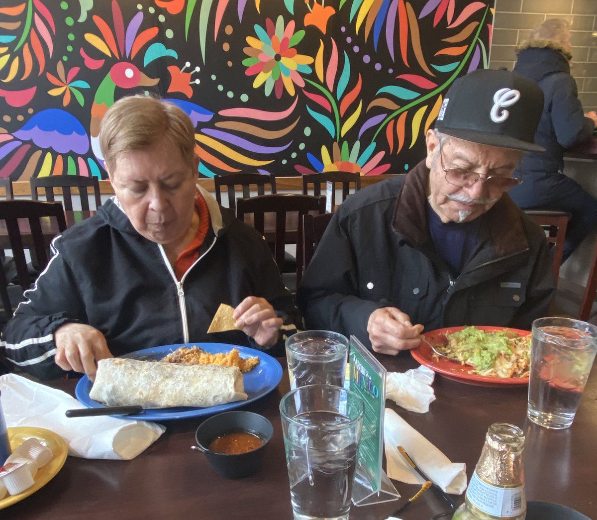 boog00's tweet image. With the Parentals…. They liking this place 
#TrueStory #Tecalitlan #GoCheckItOut