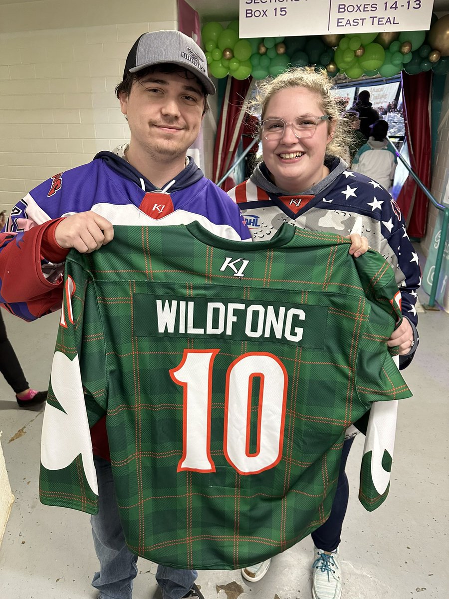 clawsupboosters's tweet photo. The Winners tonight for the retired jerseys🍀🍀🍀
CONGRATULATIONS 🦞🦞 https://t.co/PG287IkBhD