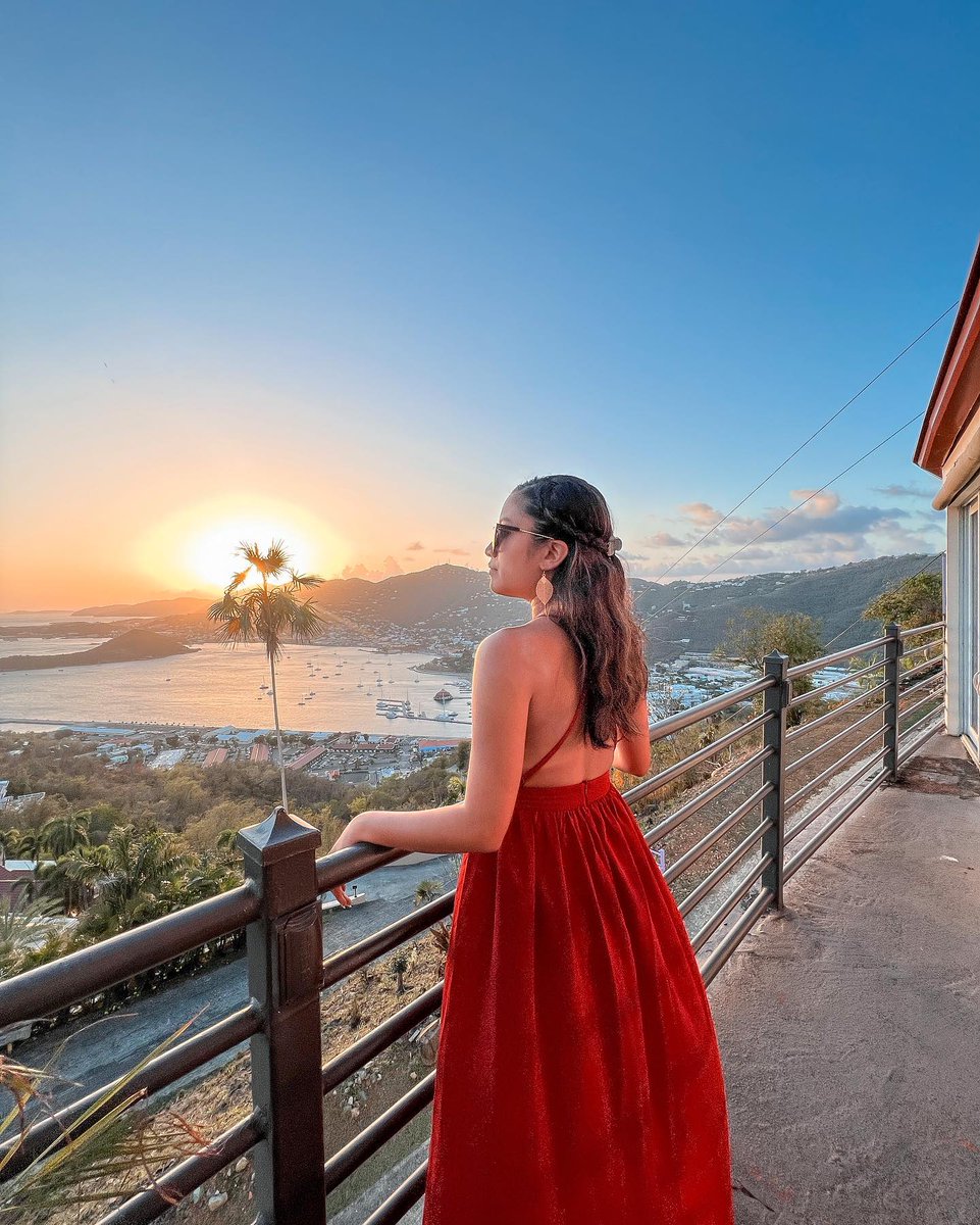 USVItourism's tweet photo. No place weโd rather be. ๐งก ๐
IG ๐ธ: cattti.byu
#VisitUSVI #USVirginIslands #NaturallyInRhythm #USVI #IslandSunset #ParadisePoint https://t.co/uLo0QLca00