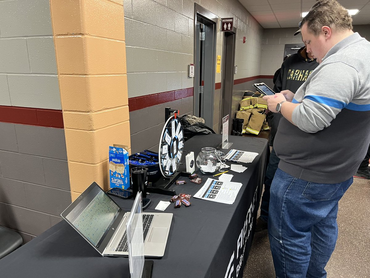 LaLuLouBeanz's tweet image. Back at this year’s Indian Hills #fireschool, talking #firstnet to our #firstresponders, and chatting it up with some of my favorite admins. It’s great to be a partner and a solution for our local public safety personnel. 🚒🚑🚨