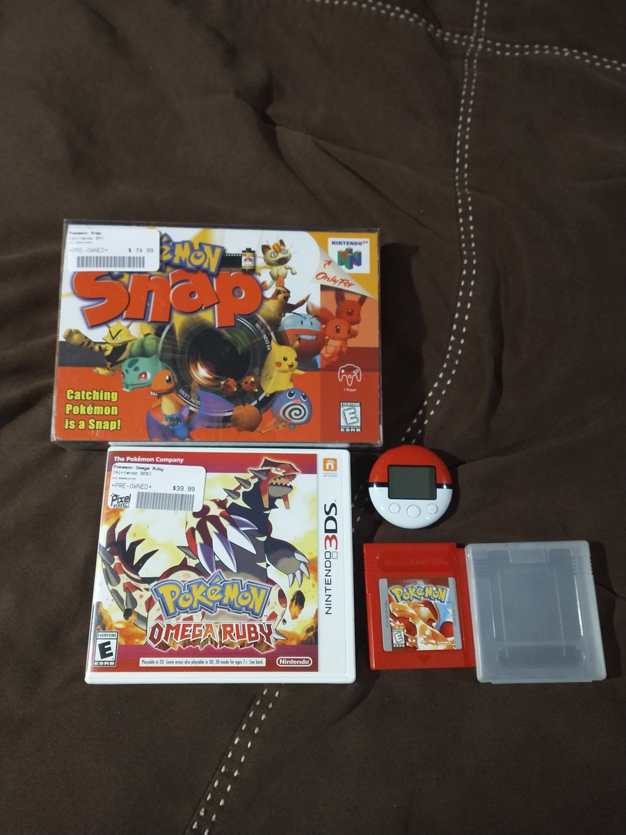 ghostboy20's tweet image. Got some more Pokemon games and a poke walker! I&apos;m happy #Pokemon #PokemonRed #PokemonSnap and #PokemonOmegaRuby