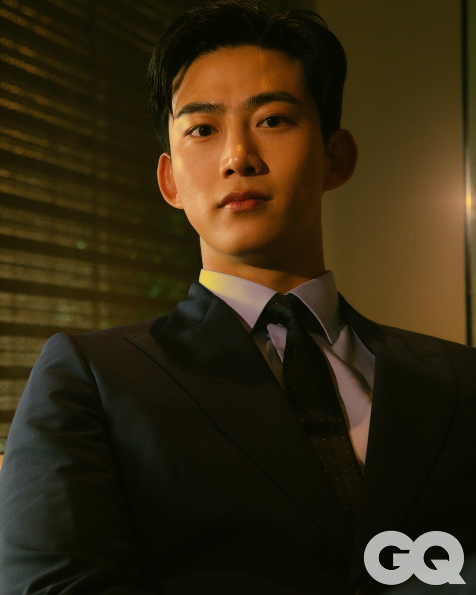 【GQ People】走完 Suit Walk 後，我們與玉澤演面對面聊一聊

GQ：睽違四年再次來到台灣，最期待去哪裡走走？

美食的部分，上次來的時候就覺得芒果冰非常好吃，這次來到台灣也非常想再吃。但因為現在是 3 月，所以吃不到，覺得有點可惜。

玉澤演來台灣還想去哪玩？：reurl.cc/xlv9NV