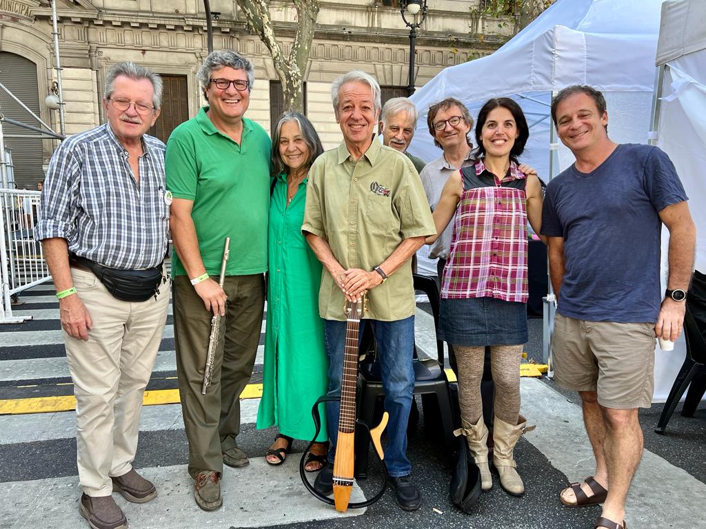 TheBAKings's tweet photo. Buenos Aires Celebra Irlanda, hoy Sábado por la tarde /Buenos Aires Celebrates Irland, this Saturday afternoon https://t.co/DmNgjEHarY