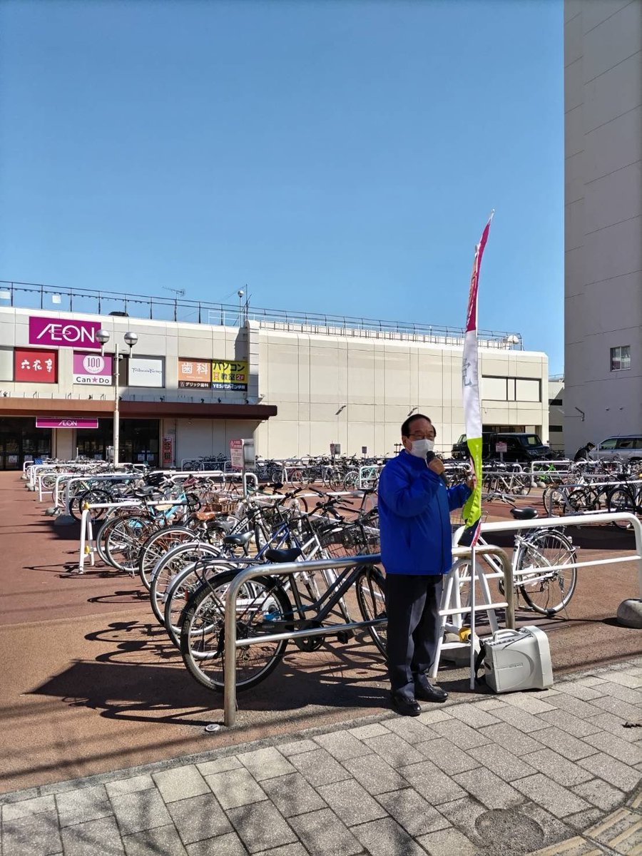 morishige1953's tweet photo. 地下鉄・東札幌駅前をお借りして、政策を訴えさせて頂いております！ https://t.co/SGEkOQvAmr