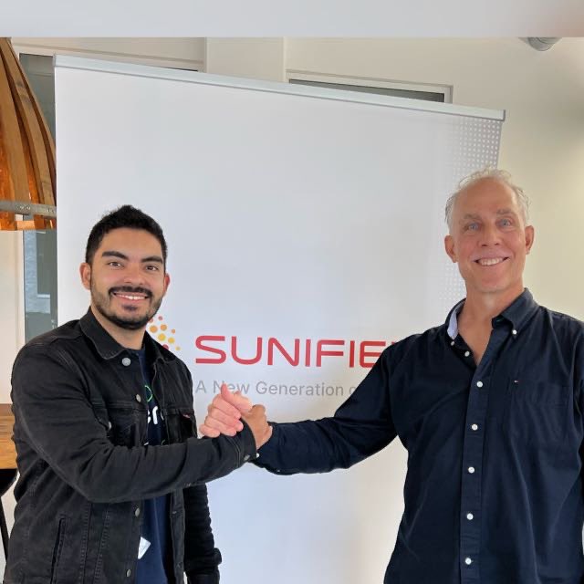 Leon_Vandenberg's tweet image. Meet Friends / Travel / Evangelise #SolarPV @SunifiedEnergy #Solarpunk #UnitySensor