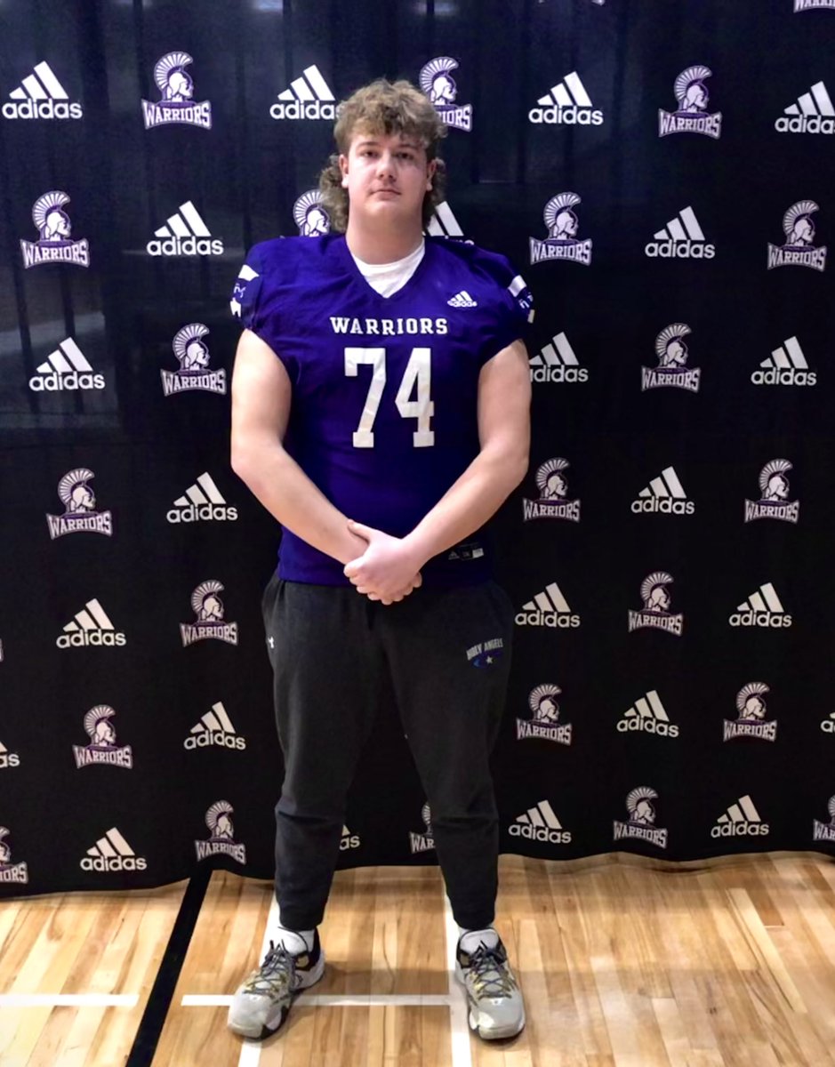 JakeZitek74's tweet photo. Had a great time Friday talking with @Coach_Bergy @IsaacFruechte14 @TrevorOlson62 at Winona State!! https://t.co/SxNaz7ttVv
