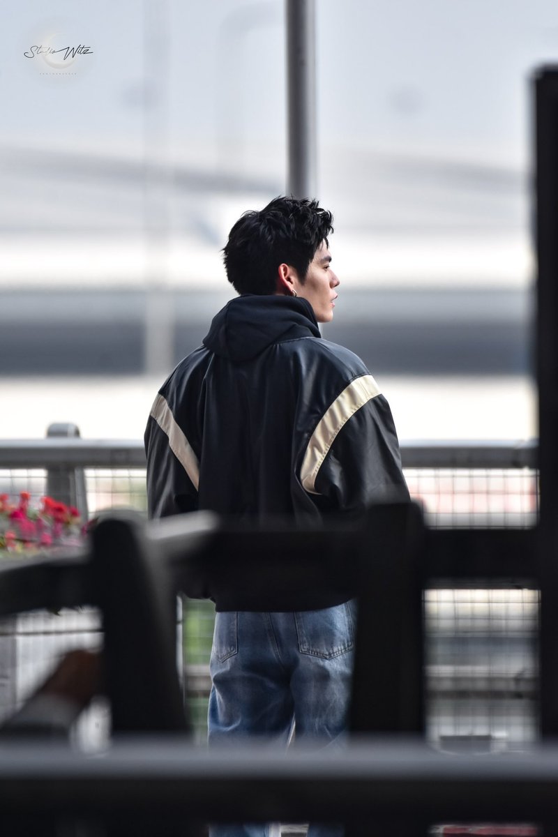 Studio_WITZ's tweet photo. Good Boy 🖤🛫

2023.03.19

#NodtNutthasid #กระดุมของน๊อต #NODTFLYTOUSA https://t.co/edRqvOOR3K