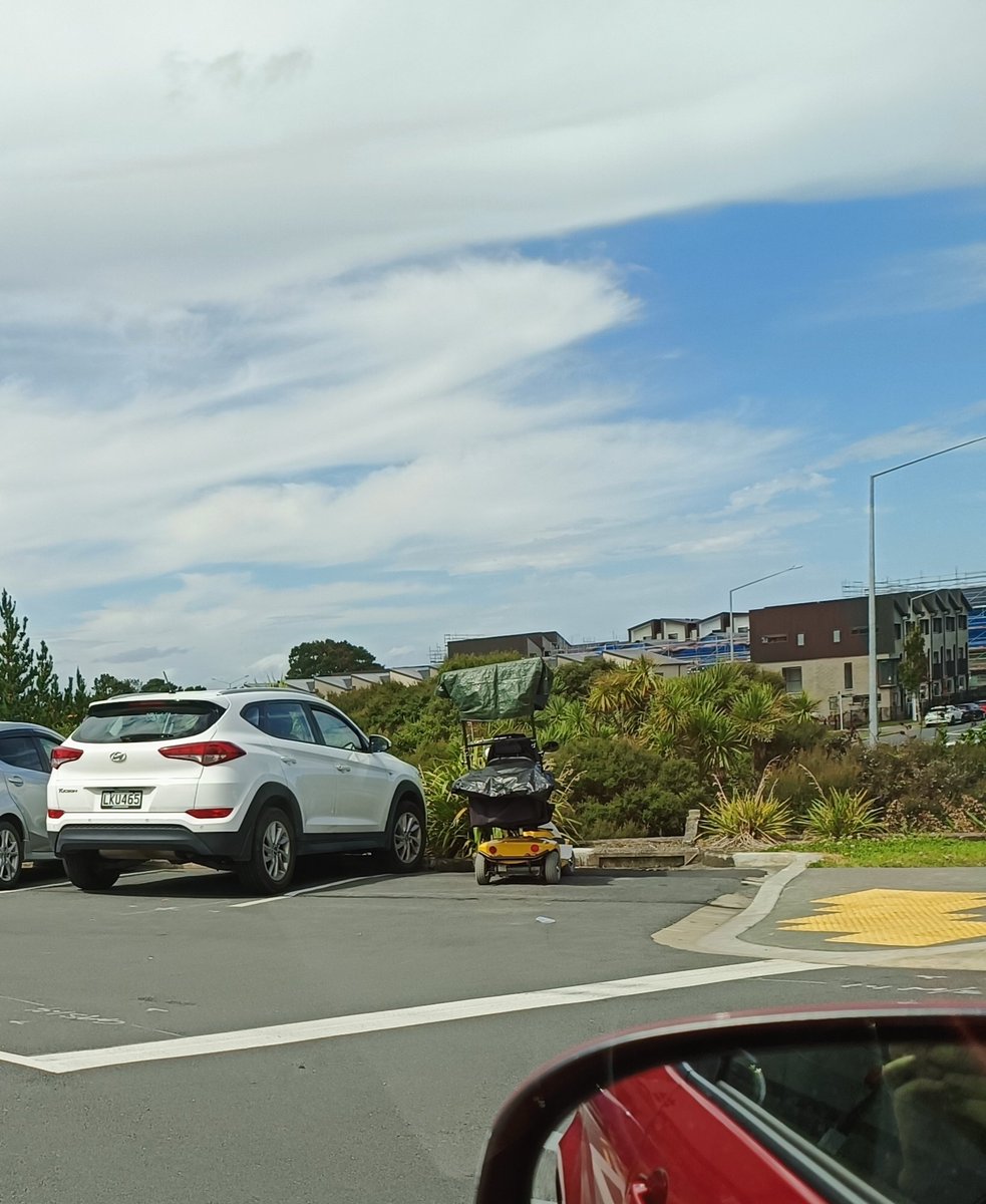 TheWrattRace's tweet photo. What the hell. I wonder if it would receive a parking infringement for over staying 
#mobiltyparking #auckland https://t.co/IWxyJJXDrR